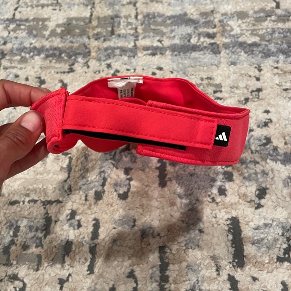 adidas RED VISOR - Picture 4 of 4